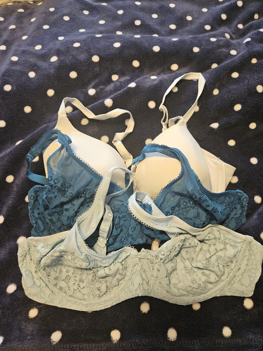 Set Of 3 Victoria's Secret Bras 40 C